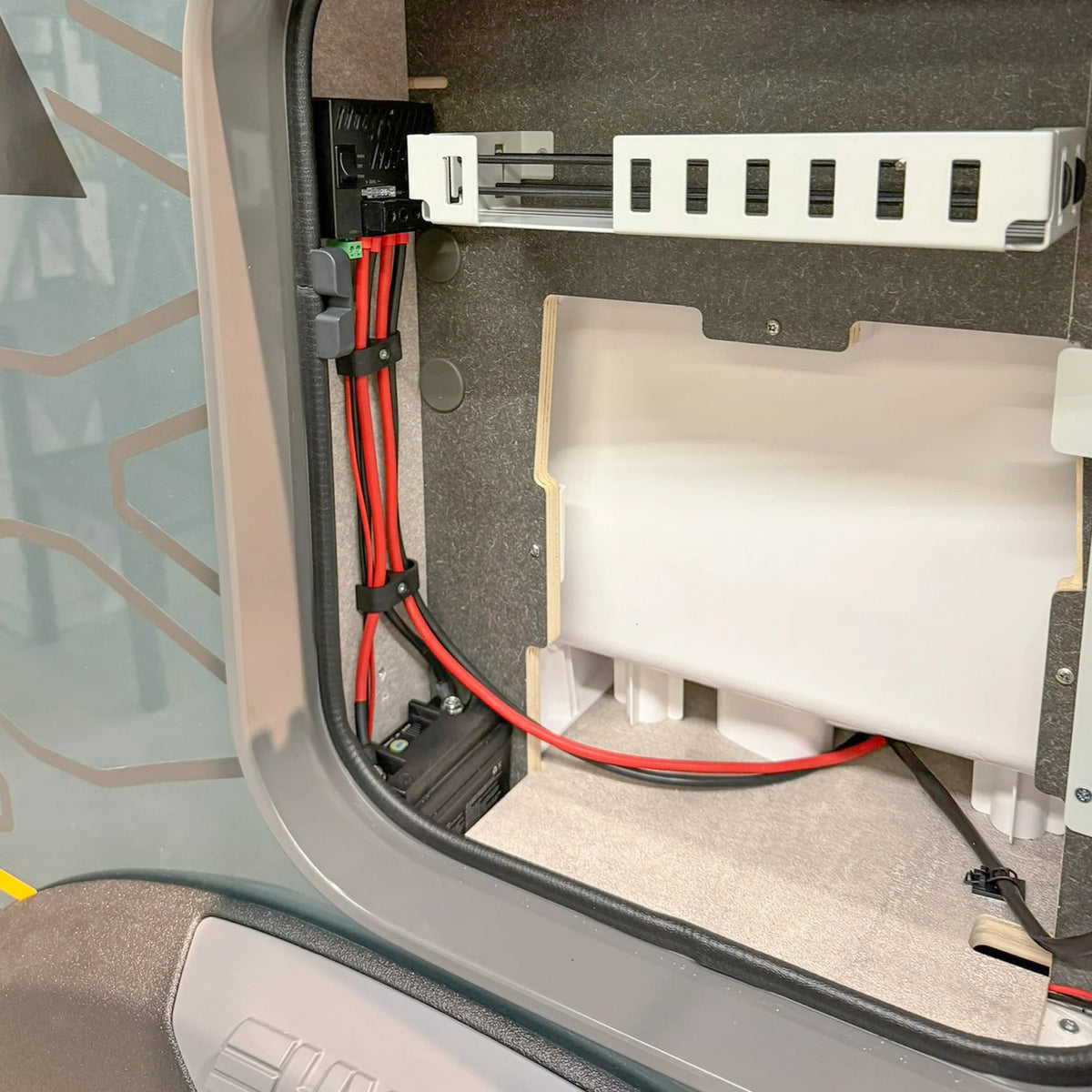 Clesana Power-Management inkl. Kabel Camperreich